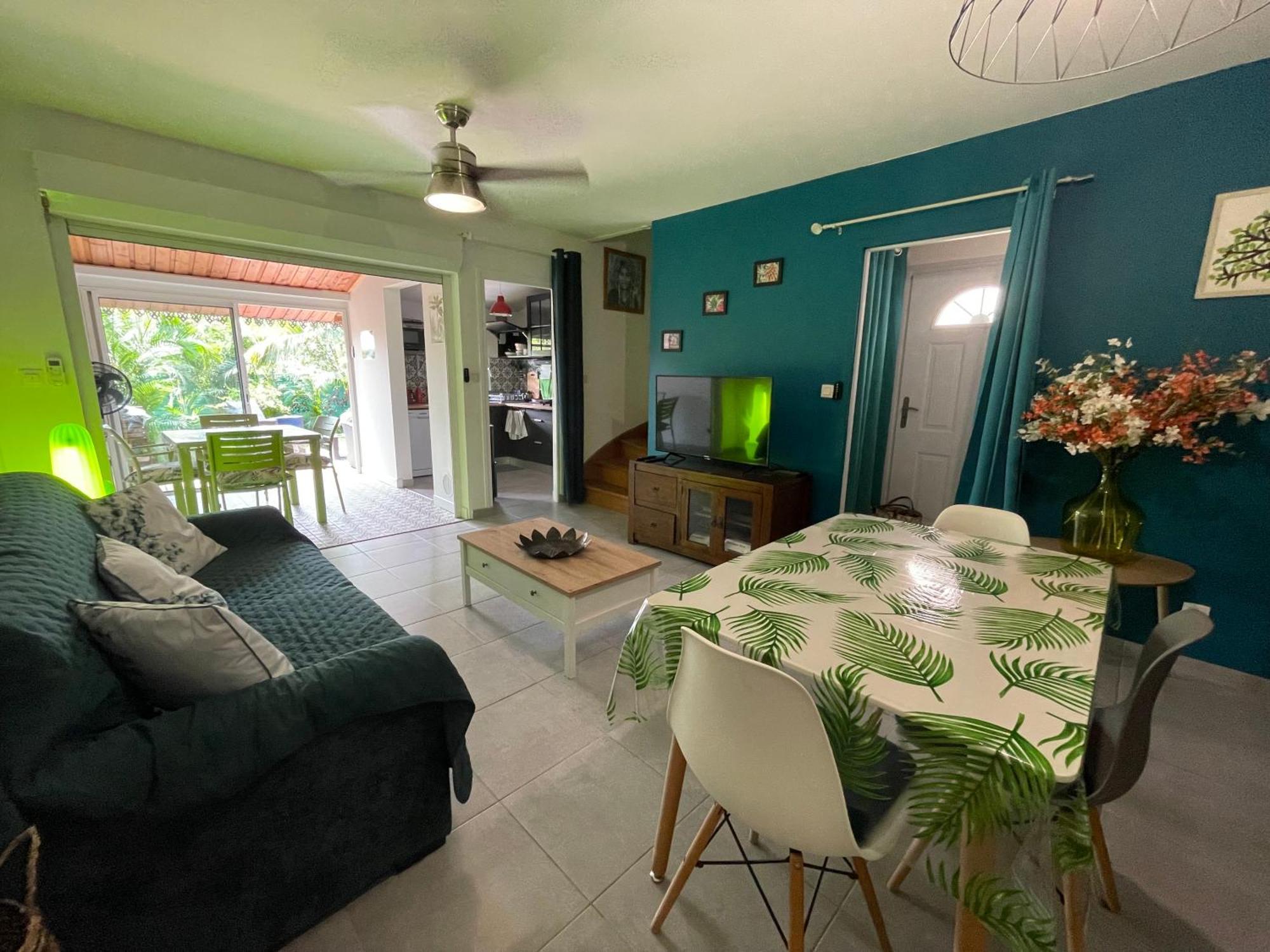 Duplex Tifanjan Avec Jardin Fleuri Pres De La Mer Saint-Paul Zewnętrze zdjęcie