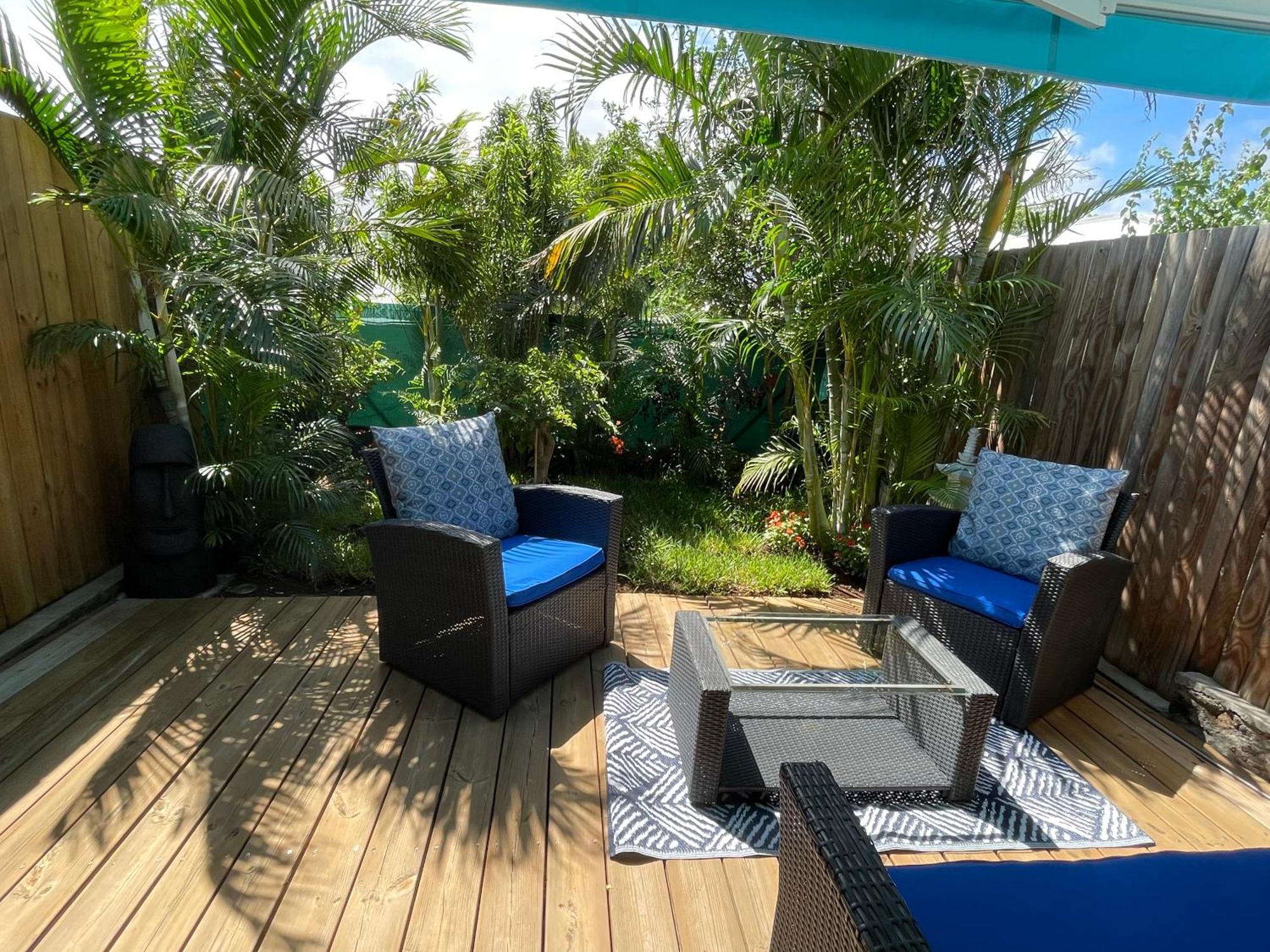 Duplex Tifanjan Avec Jardin Fleuri Pres De La Mer Saint-Paul Zewnętrze zdjęcie